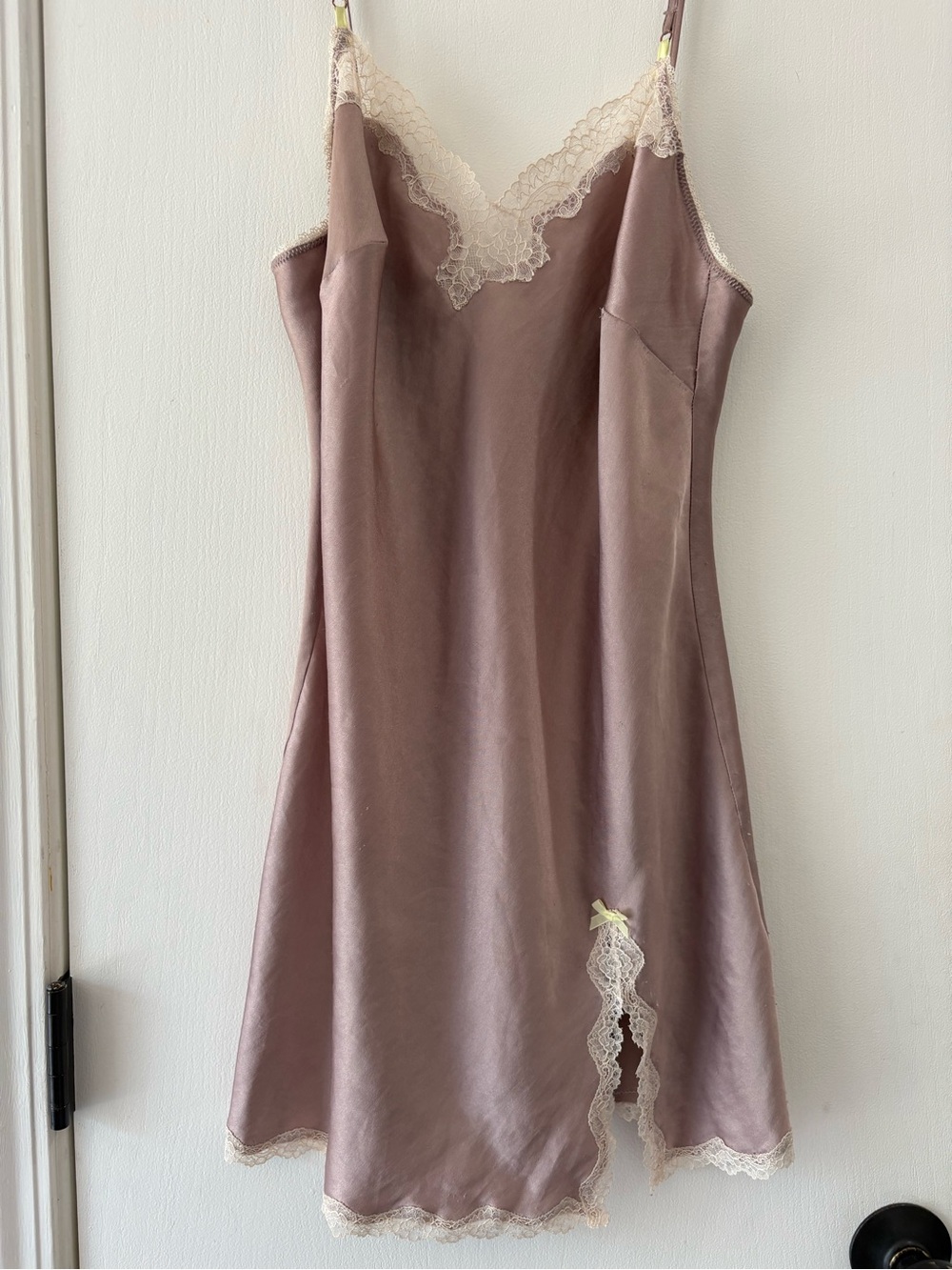 VTG Victoria’s Secret Mauve Satin Lace Slip Dress Small GUC